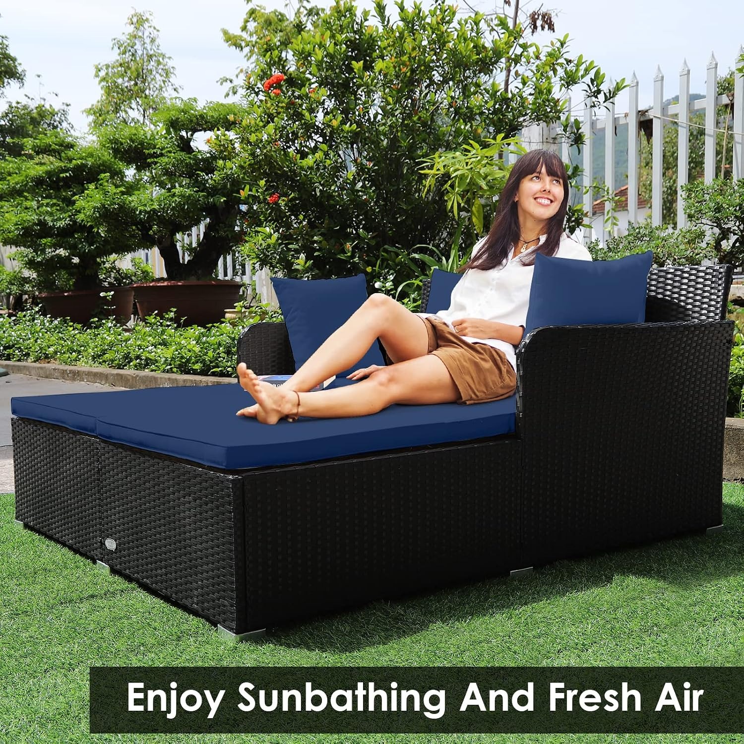 Tangkula Outdoor Wicker Daybed